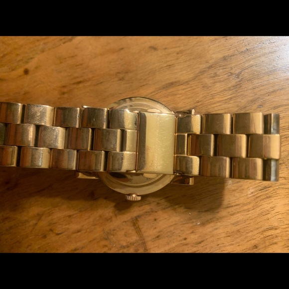 Marc by Marc Jacobs Rose Gold Rhinestone Women’s Watch - Picture 10 of 13